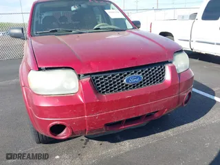 2006 Ford Escape Limited with VIN 1FMYU04176KD53709, listed as a IAAI auction lot 41886158 with 194,682 mi miles. Bid and sale history available at carsss.com. Image 6.