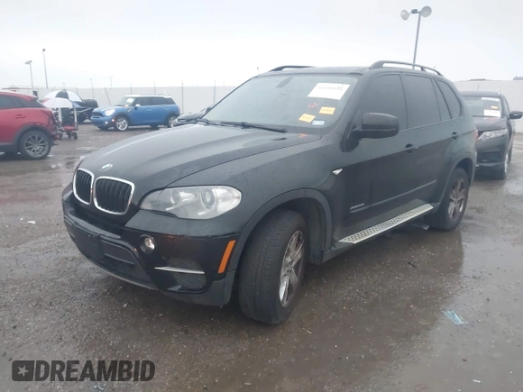 2013 BMW X5 xDrive35i z VIN 5UXZV4C53D0B23239, wystawiony jako IAAI lot #42200152 z przebiegiem 173 463 mil mil oraz . Historia ofert i sprzedaży dostępna na DreamBid. Obrazek 17.