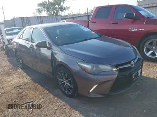 2015 Toyota Camry XLE with VIN 4T1BF1FK1FU895551, listed as a IAAI auction lot 40253286 with 221,273 mi miles and . Bid and sale history available at DreamBid. Image 1.