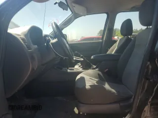 2005 Ford Escape XLS Value with VIN 1FMYU02Z55KB94437, listed as a Copart auction lot 50581635 with 265,079 mi miles and Salvage Title. Bid and sale history available at carsss.com. Image 7.