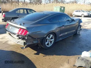 2017 Ford Mustang V6 z VIN 1FA6P8AM1H5224713, wystawiony jako IAAI lot #41208248 z przebiegiem 167 462 mil mil oraz . Historia ofert i sprzedaży dostępna na DreamBid. Obrazek 4.