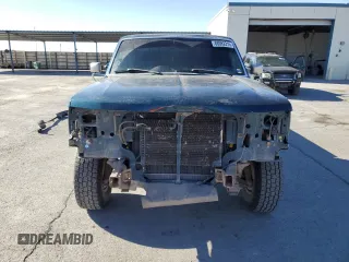 1996 Ford F-250 with VIN 1FTHX26F0TEA38244, listed as a Copart auction lot 88082215 with 255,453 mi miles and Salvage Title. Bid and sale history available at carsss.com. Image 5.