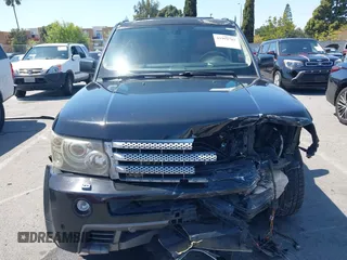 2008 Land Rover Range Rover Sport SC с VIN SALSH23448A124038, выставлен на аукционе IAAI как лот 41991703 с пробегом 158 999 миль миль и . История ставок и продаж доступна на DreamBid. Изображение 12.