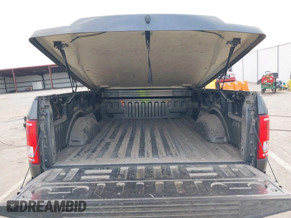2017 Ford F-150 XL with VIN 1FTMF1C88HKC40307, listed as a IAAI auction lot 41902985 with 152,242 mi miles and . Bid and sale history available at DreamBid. Image 8.