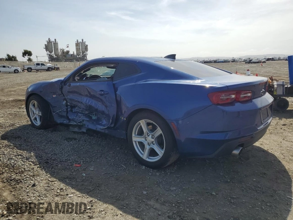 2021 Chevrolet Camaro 1LT z VIN 1G1FB1RX2M0142472, wystawiony jako Copart lot #45917275 z przebiegiem Nie podano mil oraz Szkoda całkowita • Salvage title. Historia ofert i sprzedaży dostępna na DreamBid. Obrazek 2.
