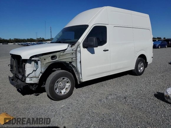 2021 Nissan NV Cargo SV z VIN 1N6BF0LY3MN808793, wystawiony jako Copart lot #42656435 z przebiegiem 140 026 mil mil oraz Szkody całkowita. Historia ofert i sprzedaży dostępna na DreamBid. Obrazek 1.