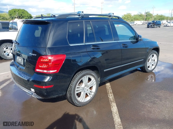 2013 Mercedes-Benz GLK-Class GLK 350 with VIN WDCGG8JB4DG127236, listed as a IAAI auction lot 40969875 with 94,718 mi miles. Bid and sale history available at carsss.com. Image 4.