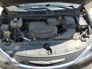 2017 Chrysler Pacifica Touring with VIN 2C4RC1DG4HR522594, listed as a Copart auction lot 62739225 with 65,589 mi miles and Clean title. Bid and sale history available at DreamBid. Image 11.