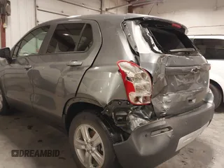 2020 Chevrolet Trax LS with VIN 3GNCJNSBXLL216278, listed as a IAAI auction lot 41416226 with 25,683 mi miles. Bid and sale history available at carsss.com. Image 19.