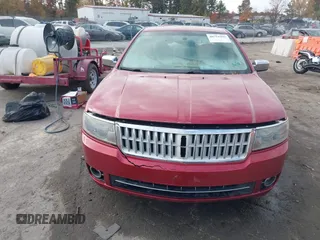 2009 Lincoln MKZ z VIN 3LNHM28T09R633561, wystawiony jako IAAI lot #40751995 z przebiegiem 161 001 mil mil oraz . Historia ofert i sprzedaży dostępna na DreamBid. Obrazek 12.