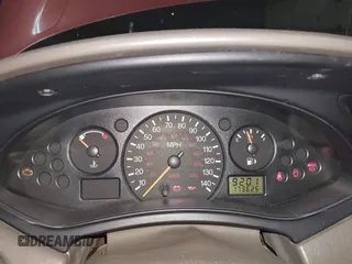 2003 Ford Focus SE z VIN 1FAFP34Z83W231672, wystawiony jako IAAI lot #42322702 z przebiegiem 173 625 mil mil oraz . Historia ofert i sprzedaży dostępna na DreamBid. Obrazek 7.
