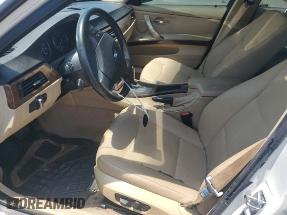 2009 BMW 3 Series 328i with VIN WBAPH77559NL82508, listed as a Copart auction lot 62209325 with 194,287 mi miles and Clean title. Bid and sale history available at DreamBid. Image 7.