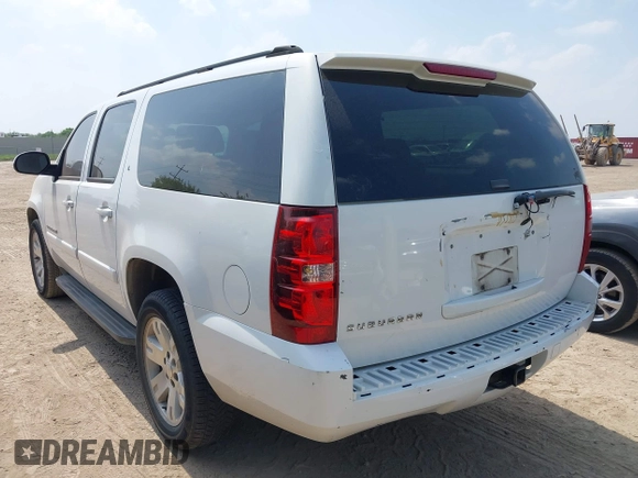 2007 Chevrolet Suburban LT with VIN 3GNFC16J77G136291, listed as a IAAI auction lot 41957476 with Not provided miles and . Bid and sale history available at DreamBid. Image 3.