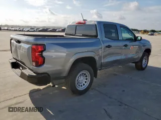 2024 Chevrolet Colorado 2WD Work Truck z VIN 1GCGSBECXR1232006, wystawiony jako Copart lot #59890485 z przebiegiem Nie podano mil oraz Szkoda całkowita • Salvage title. Historia ofert i sprzedaży dostępna na DreamBid. Obrazek 3.