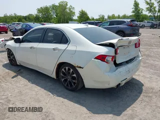 2009 Acura TSX with VIN JH4CU26689C024260, listed as a IAAI auction lot 42400174 with 198,962 mi miles and . Bid and sale history available at DreamBid. Image 3.
