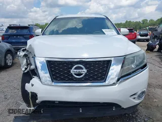 2013 Nissan Pathfinder SL with VIN 5N1AR2MM1DC649521, listed as a IAAI auction lot 42640095 with 143,503 mi miles and . Bid and sale history available at DreamBid. Image 12.