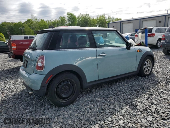 2013 MINI Hardtop z VIN WMWSU3C52DT680586, wystawiony jako Copart lot #59021355 z przebiegiem 208 323 mil mil oraz Czysty tytuł • Clean title. Historia ofert i sprzedaży dostępna na DreamBid. Obrazek 3.