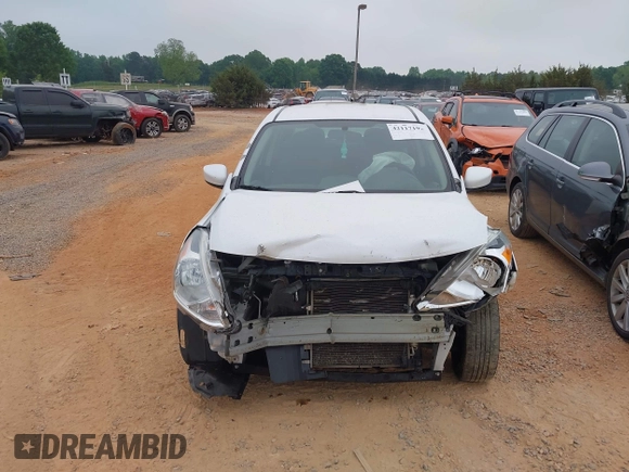 2019 Nissan Versa SV z VIN 3N1CN7AP9KL842119, wystawiony jako IAAI lot #42117192 z przebiegiem 102 475 mil mil oraz . Historia ofert i sprzedaży dostępna na DreamBid. Obrazek 12.