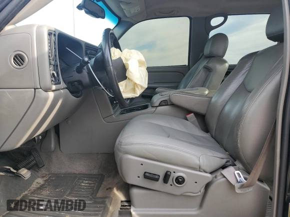 2004 GMC Sierra 1500 SLT z VIN 2GTEK13TX41346384, wystawiony jako Copart lot #72956314 z przebiegiem Nie podano mil oraz Szkoda całkowita • Salvage title. Historia ofert i sprzedaży dostępna na DreamBid. Obrazek 7.