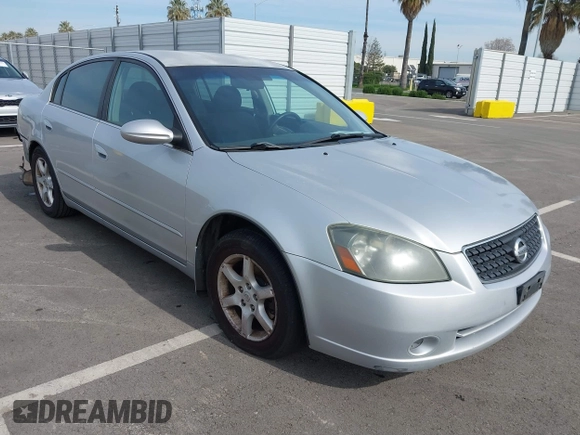 2006 Nissan Altima 2.5 with VIN 1N4AL11D46N438184, listed as a IAAI auction lot 41691180 with 326,541 mi miles. Bid and sale history available at carsss.com. Image 1.