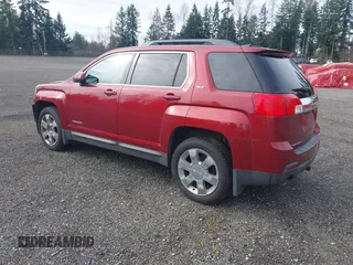 2012 GMC Terrain SLT-1 z VIN 2GKFLVE58C6253683, wystawiony jako IAAI lot #41254463 z przebiegiem 132 732 mil mil oraz . Historia ofert i sprzedaży dostępna na DreamBid. Obrazek 3.