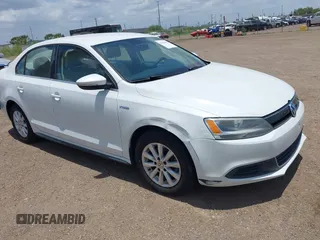 2014 Volkswagen Jetta Hybrid SE с VIN 3VW637AJ9EM214259, выставлен на аукционе IAAI как лот 42426413 с пробегом 189 533 миль миль и . История ставок и продаж доступна на DreamBid. Изображение 1.