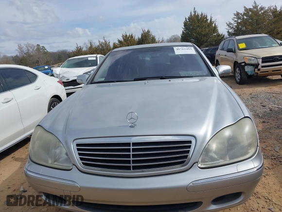 2002 Mercedes-Benz S-Class 4.3L with VIN WDBNG70J12A297441, listed as a IAAI auction lot 41712493 with 183,280 mi miles. Bid and sale history available at carsss.com. Image 12.
