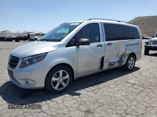 2016 Mercedes-Benz Metris Passenger z VIN WD4PG2EE3G3137443, wystawiony jako Copart lot #56972475 z przebiegiem 132 602 mil mil oraz Czysty tytuł • Clean title. Historia ofert i sprzedaży dostępna na DreamBid. Obrazek 1.