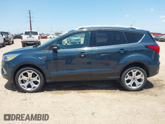 2019 Ford Escape Titanium с VIN 1FMCU9J92KUB56244, выставлен на аукционе IAAI как лот 42553011 с пробегом 37 201 миль миль и . История ставок и продаж доступна на DreamBid. Изображение 14.