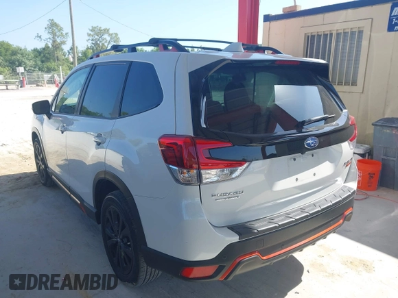 2023 Subaru Forester Special Sports z VIN JF2SKAJC9PH449692, wystawiony jako IAAI lot #42012094 z przebiegiem 35 121 mil mil oraz . Historia ofert i sprzedaży dostępna na DreamBid. Obrazek 3.