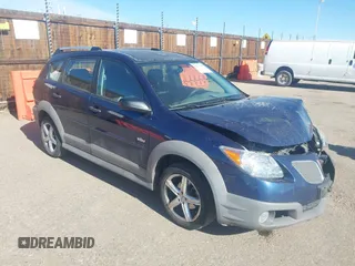 2005 Pontiac Vibe with VIN 5Y2SM63885Z447373, listed as a IAAI auction lot 41678065 with 221,109 mi miles. Bid and sale history available at carsss.com. Image 1.