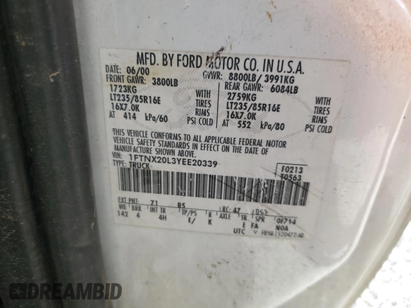2000 Ford F-250 XL z VIN 1FTNX20L3YEE20339, wystawiony jako Copart lot #56939445 z przebiegiem Nie podano mil oraz Szkoda całkowita • Salvage title. Historia ofert i sprzedaży dostępna na DreamBid. Obrazek 12.