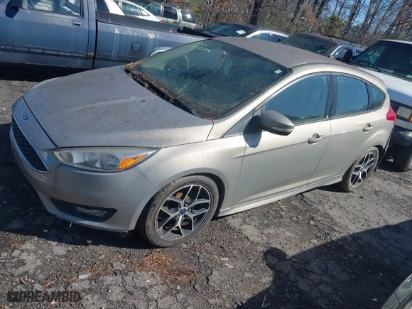 2015 Ford Focus SE with VIN 1FADP3K27FL247736, listed as a IAAI auction lot 41739772 with 149,165 mi miles. Bid and sale history available at carsss.com. Image 2.