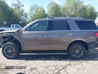 2019 Ford Expedition Limited z VIN 1FMJU2AT7KEA58041, wystawiony jako IAAI lot #42024953 z przebiegiem 71 036 mil mil oraz . Historia ofert i sprzedaży dostępna na DreamBid. Obrazek 15.