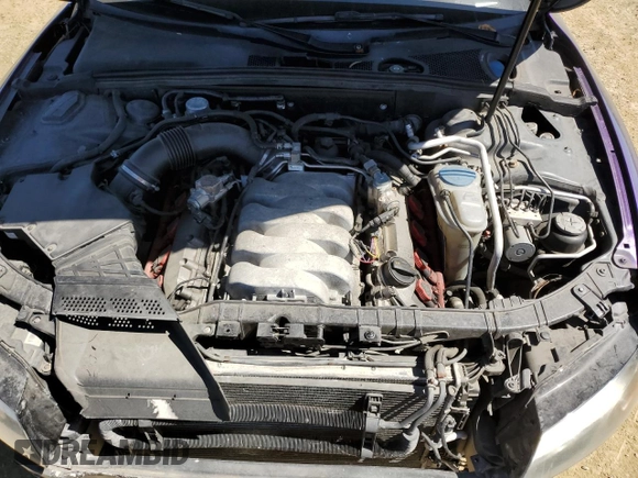 2009 Audi S5 z VIN WAURV78T89A015110, wystawiony jako Copart lot #57497765 z przebiegiem 99 110 mil mil oraz Szkoda całkowita • Salvage title. Historia ofert i sprzedaży dostępna na DreamBid. Obrazek 11.