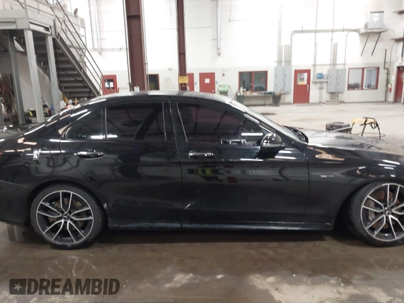 2019 Mercedes-Benz C 43 AMG with VIN 55SWF6EB0KU285355, listed as a IAAI auction lot 41935660 with 160,525 mi miles and . Bid and sale history available at DreamBid. Image 14.