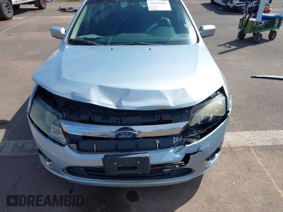 2010 Ford Fusion Hybrid z VIN 3FADP0L3XAR138980, wystawiony jako IAAI lot #41545161 z przebiegiem 92 386 mil mil oraz . Historia ofert i sprzedaży dostępna na DreamBid. Obrazek 6.