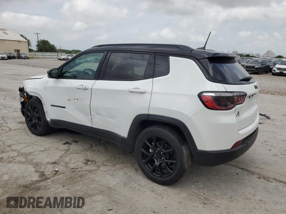 2022 Jeep Compass Latitude with VIN 3C4NJCBB9NT211131, listed as a Copart auction lot 54929515 with 39,506 mi miles and Salvage title. Bid and sale history available at DreamBid. Image 2.