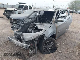 2017 Jeep Compass Latitude z VIN 3C4NJCBB3HT617443, wystawiony jako IAAI lot #41580855 z przebiegiem Nie podano mil oraz . Historia ofert i sprzedaży dostępna na DreamBid. Obrazek 2.