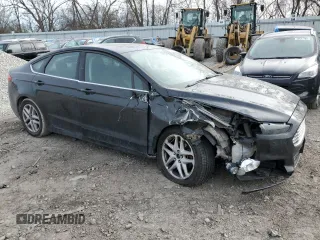 2015 Ford Fusion SE with VIN 3FA6P0H77FR243214, listed as a Copart auction lot 44143925 with 118,090 mi miles and Non Repairable. Bid and sale history available at carsss.com. Image 4.