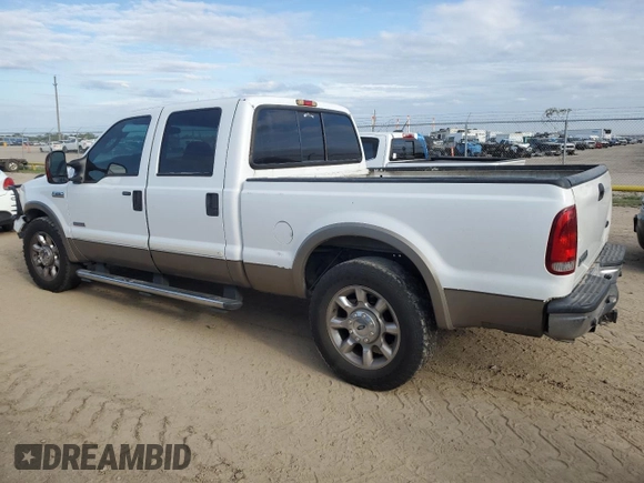 2005 Ford F-250 XL with VIN 1FTSW20P05EB90232, listed as a Copart auction lot 70443234 with 247,353 mi miles and Salvage Title. Bid and sale history available at DreamBid. Image 2.