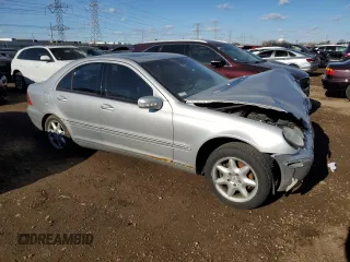 2002 Mercedes-Benz C 230/260/280/320 with VIN WDBRF64J02F194555, listed as a Copart auction lot 42923725 with 140,312 mi miles and Salvage Title. Bid and sale history available at DreamBid. Image 4.