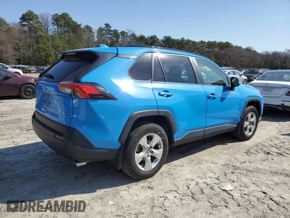 2020 Toyota RAV4 XLE with VIN JTMP1RFV9LD051383, listed as a Copart auction lot 48625755 with 16,715 mi miles and Salvage Title. Bid and sale history available at carsss.com. Image 3.