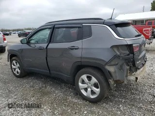 2018 Jeep Compass Latitude with VIN 3C4NJDBB3JT290652, listed as a Copart auction lot 50723415 with 69,579 mi miles and Salvage Title. Bid and sale history available at DreamBid. Image 2.