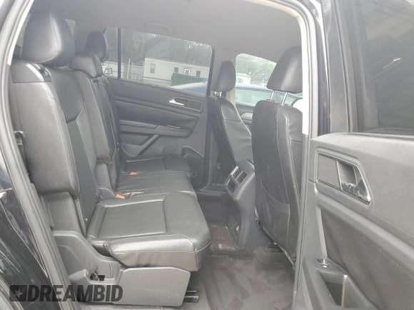 2018 Volkswagen Atlas SE with VIN 1V2CR2CA3JC504978, listed as a Copart auction lot 42823925 with 189,139 mi miles and Clean title. Bid and sale history available at DreamBid. Image 11.