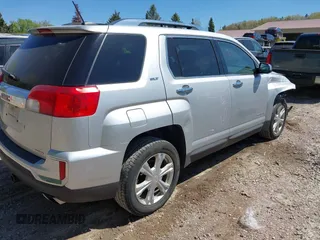 2017 GMC Terrain SLT z VIN 2GKFLUE31H6260426, wystawiony jako IAAI lot #42233364 z przebiegiem 133 711 mil mil oraz . Historia ofert i sprzedaży dostępna na DreamBid. Obrazek 4.
