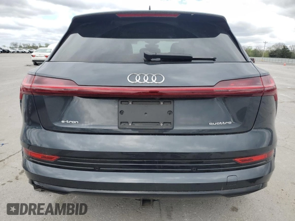 2021 Audi e-tron Prestige z VIN WA1VABGE0MB004327, wystawiony jako Copart lot #51814545 z przebiegiem 16 460 mil mil oraz Szkoda całkowita • Salvage title. Historia ofert i sprzedaży dostępna na DreamBid. Obrazek 6.
