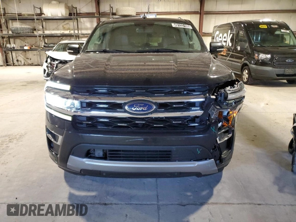 2024 Ford Expedition Limited with VIN 1FMJU1K88REA26259, listed as a Copart auction lot 49122195 with 34,600 mi miles and Clean Title. Bid and sale history available at carsss.com. Image 5.