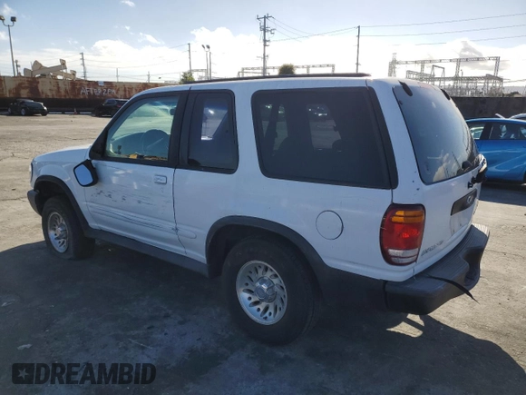 2000 Ford Explorer Sport z VIN 1FMYU60E4YUA88069, wystawiony jako Copart lot #48804015 z przebiegiem 122 071 mil mil oraz Szkoda całkowita • Salvage title. Historia ofert i sprzedaży dostępna na DreamBid. Obrazek 2.