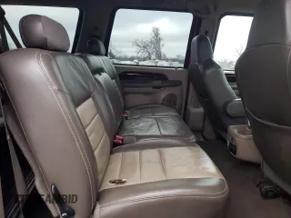2003 Ford Excursion Eddie Bauer с VIN 1FMNU45S63EC62376, выставлен на аукционе Copart как лот 83900044 с пробегом 212 734 миль миль и Списание • Salvage title. История ставок и продаж доступна на DreamBid. Изображение 11.